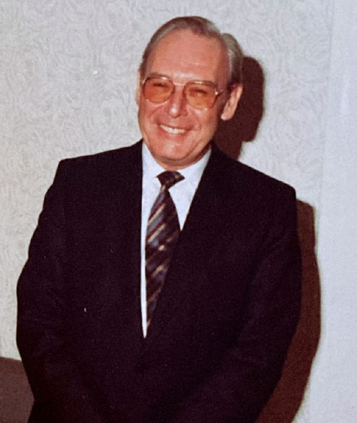 Carl SchwENGers Senior